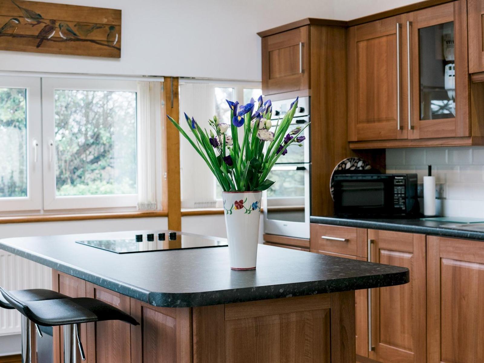 Pass The Keys Peaceful & Coastal 2 Bedroom Cottage Cardigan Εξωτερικό φωτογραφία